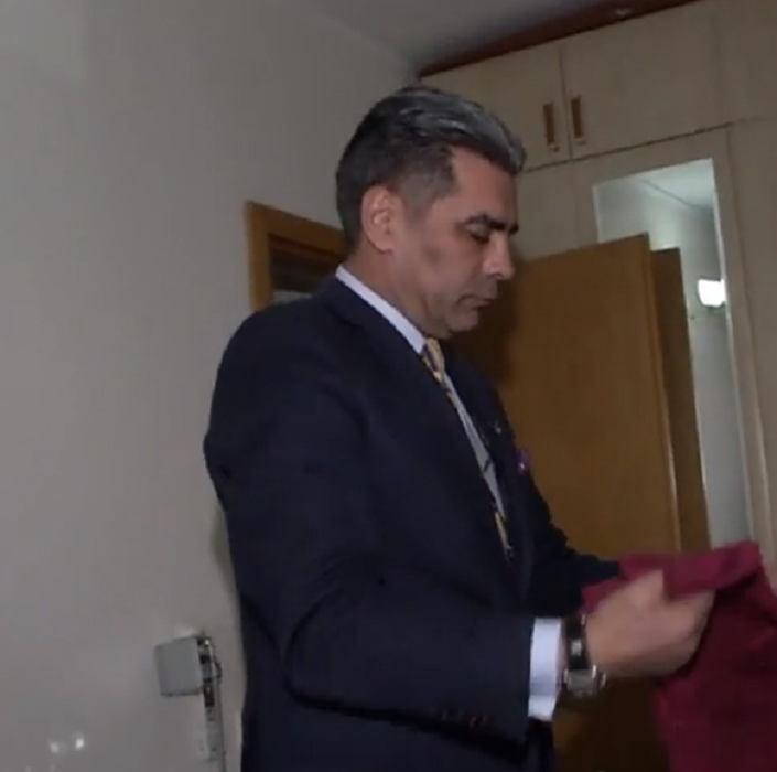 Marcel Toader vrea să cheme preotul la el acasă! A găsit ceva ce l-a îngrozit printre hainele Mariei Constantin