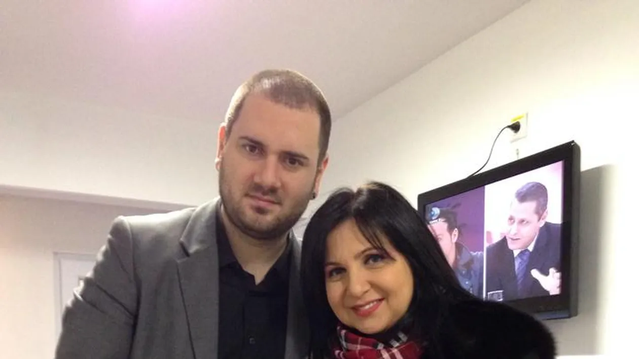 Carmen Serban si partenerul ei de scena dau cartile pe fata! Le impartasesc fanilor povestea lor! Evident...tot de mana!