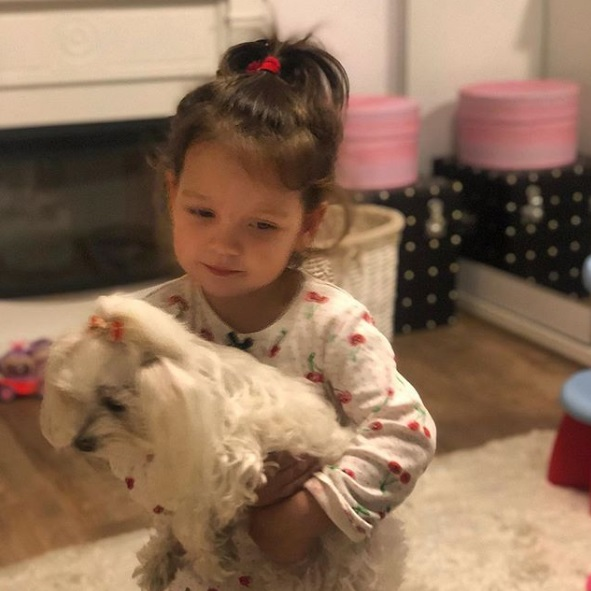 Imaginile tristeții! Fiica lui Victor Slav și a Biancăi Drăgușanu, afectată de despărțirea părinților