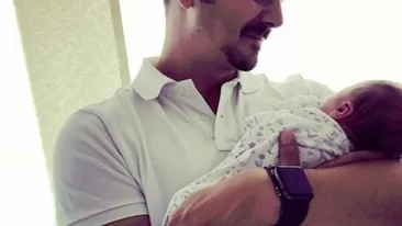 Mihai Petre a devenit tătic pentru a doua oară! Prima poză cu bebelușul