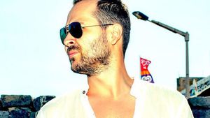 Scandal de proportii in lumea muzicala! Edward Maya, 'interzis' in America: " Va rog, ajutati-ma sa opresc aceste concerte"