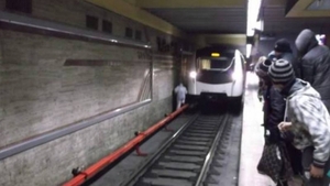 Tentativă de sinucidere la o statie de metrou din Capitală!