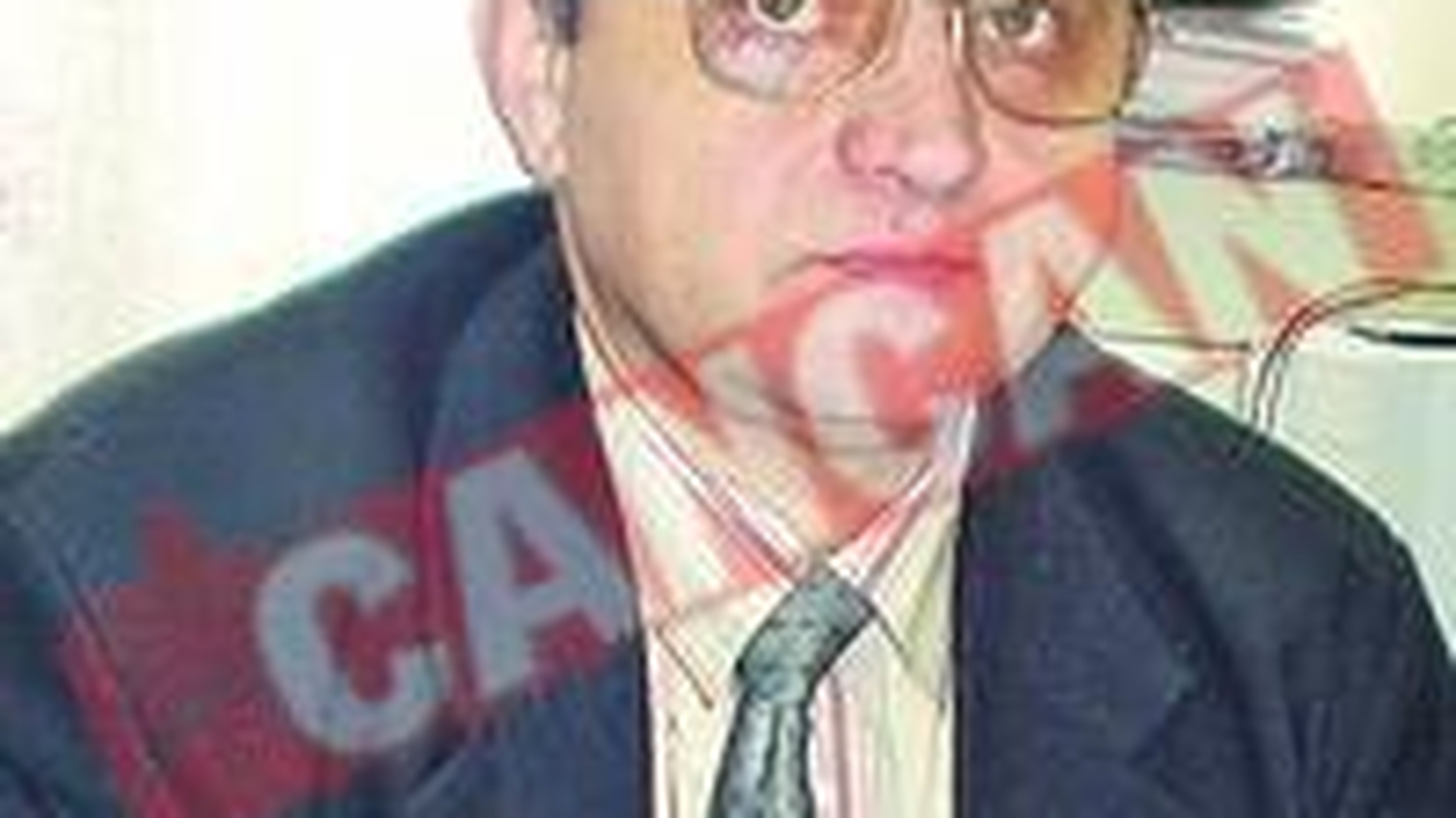 O profesoara il acuza pe director de hartuire sexuala