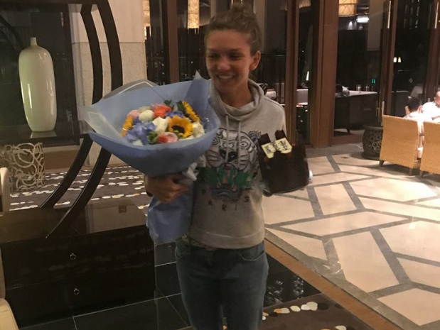 SIMONA HALEP a câştigat pentru prima dată un meci împotriva MARIEI SHARAPOVA!
