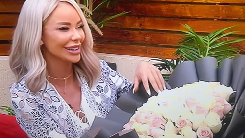Bianca Drăgușanu, surpriză în direct la TV din partea lui Alex Bodi: „Îi mulțumesc iubitului meu. Ce bătaie îi dădeam dacă uita!”