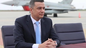 Grindeanu, replică acidă după ce Drulă a acuzat că „a dat de gard” cu Autostrada Transilvania: „Lucrurile în România se mişcă şi fără rangă”
