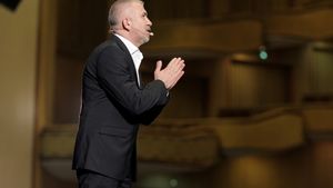 Furnizorul de apă şi canalizare a Capitalei nu mai e aceeaşi companie ca în 2015
