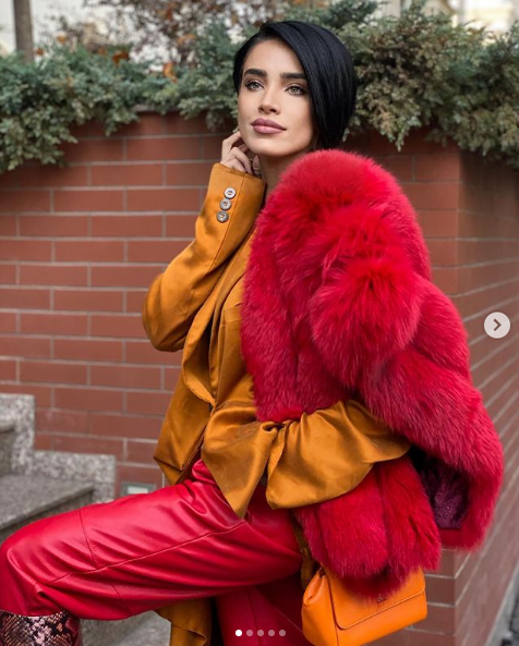 Adelina Pestrițu și-a scos la licitație rochia de mireasă pe care a dat 8.600 de euro: ”A venit momentul”