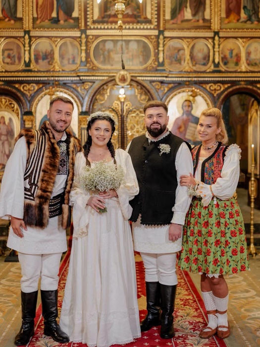 Oana Tomoioagă, în postura de nașă de cununie / Sursa foto: Social media