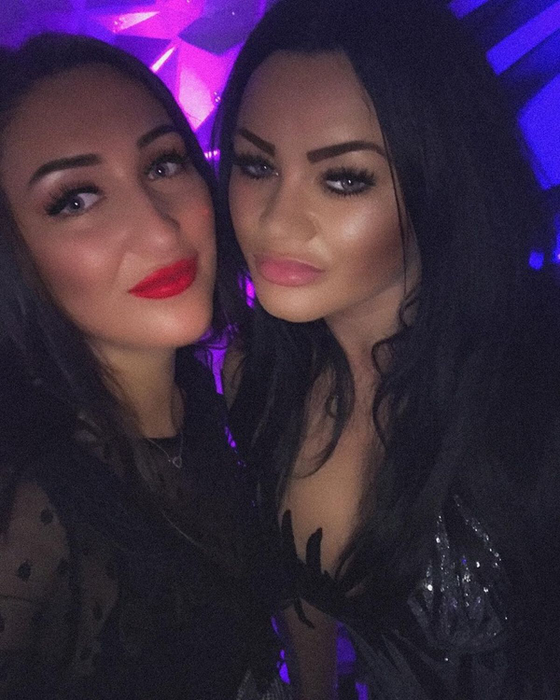 Carmen de la Sălciua este cunoscută de toată lumea, dar cum arată sora ei. Daniela cântă şi ea
