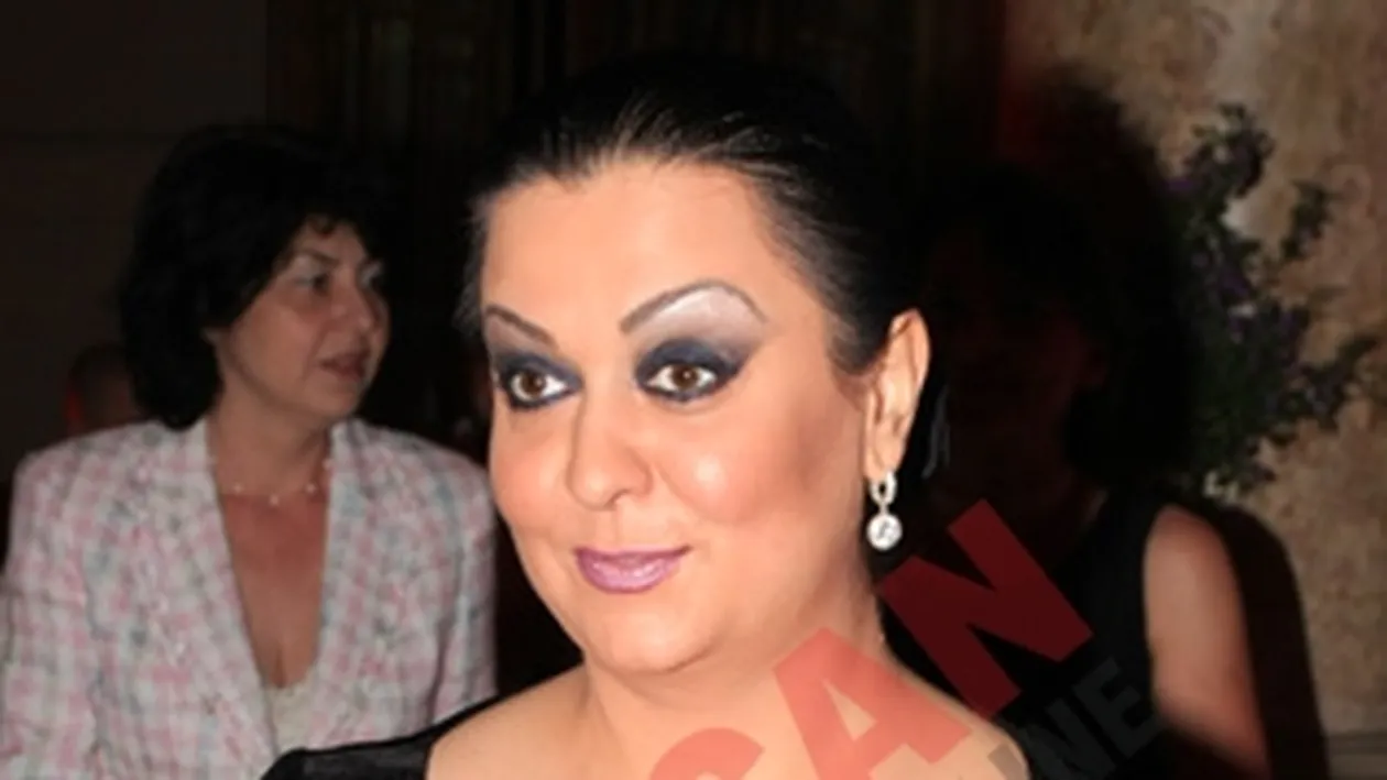 Monica Anghel: Nicio femeie din familia mea n-a stiut sexul bebelusului