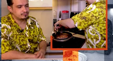 Vedeta „Chefi la cuțite” a gătit de Ziua Femeii. Keed: „Nu poți să-i cânți pe stomacul gol”.