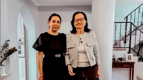 Momente grele pentru Oana Roman! Mama vedetei a ajuns, din nou, pe mâinile medicilor: „E din ce în ce mai fragilă”