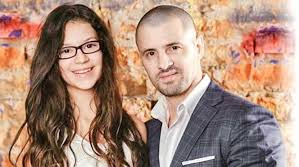 Ghiță ar înnebuni dacă ar vedea-o! Cum a putut ieși Cleopatra Stratan din duș! Tânăra de 17 ani, surprinsă într-o ipostază care induce bărbații în eroare! FOTO