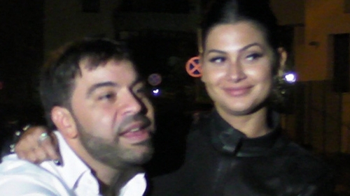 Primele imagini cu Florin Salam si iubita lui la o petrecere! Manelistul nu si-a luat mainile de pe Roxana Dobre toata noaptea!