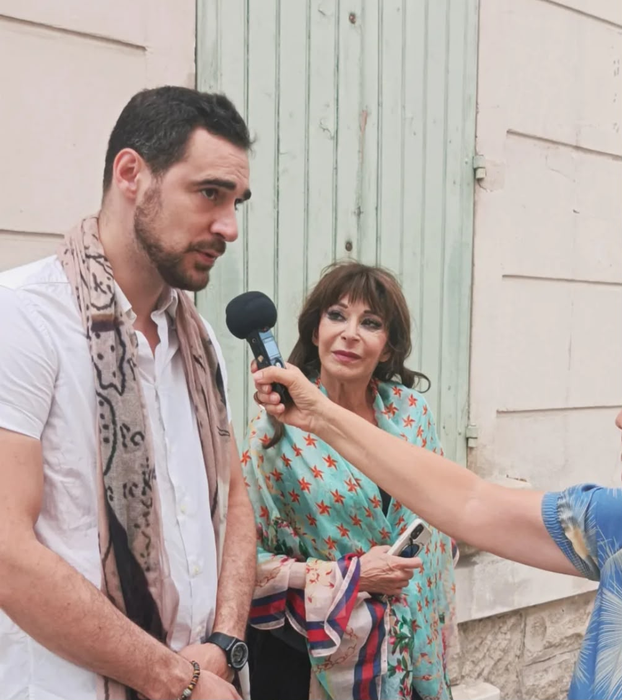 Ultimele clipe din viața lui Arnaud Denis, actorul care a cerut să fie eutanasiat. Cine i-a fost alături până la final