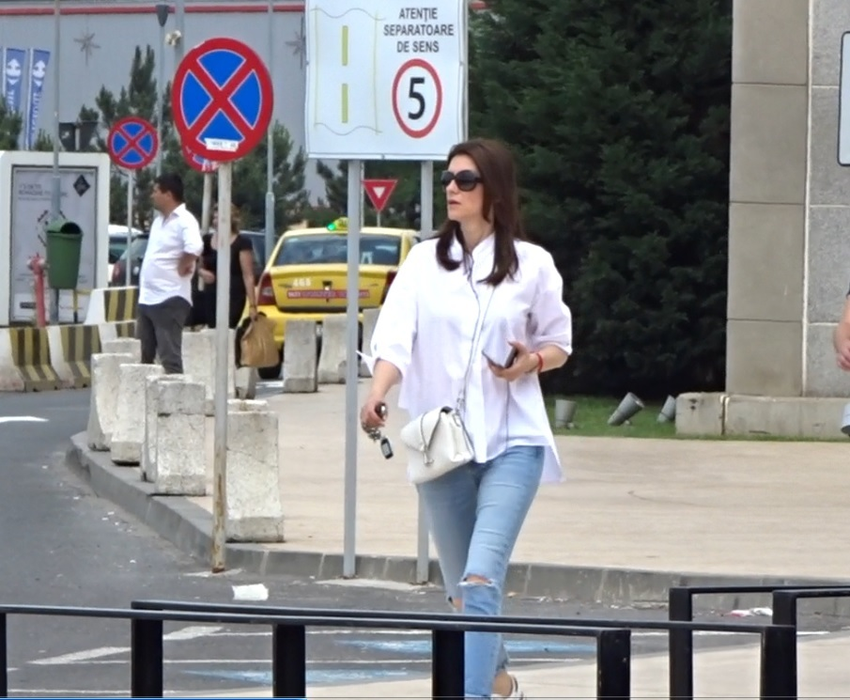 Iuliana Tudor şi-a bifat toată lista de cumpărături la mall