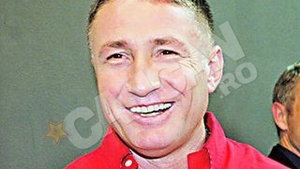 Iubitul Simonei Sensual este in al noualea cer de cand blonda si-a injectat acid hialuronic: "Buzele ei se deschid ca doua petale"