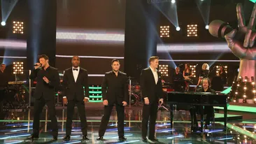 Baietii de la Blue au ajuns in Romania fara bagaje! Stilistii de la Vocea i-au imbracat pentru show intr-o ora!