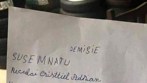 Cererea de demisie a unui tânăr din Iași a devenit virală: "Susemnatu Neculai Cristtiel Adrian va rog să..." Râzi cu lacrimi