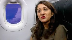 Această femeie face naveta cu AVIONUL în fiecare zi, ca să ajungă la muncă. Cât timp face zilnic până la job