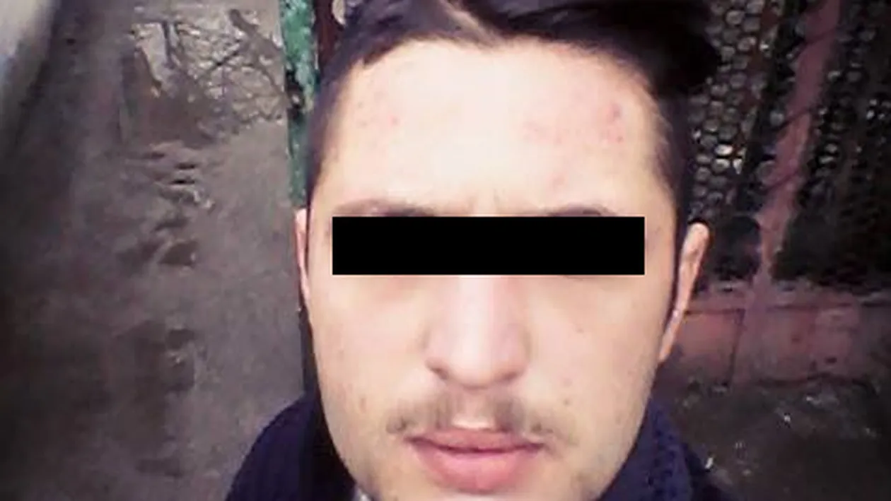 El este tânărul care și-a dat foc în fața unui parc din Buzău! A ars ca o torță după ce s-a stropit cu spirt