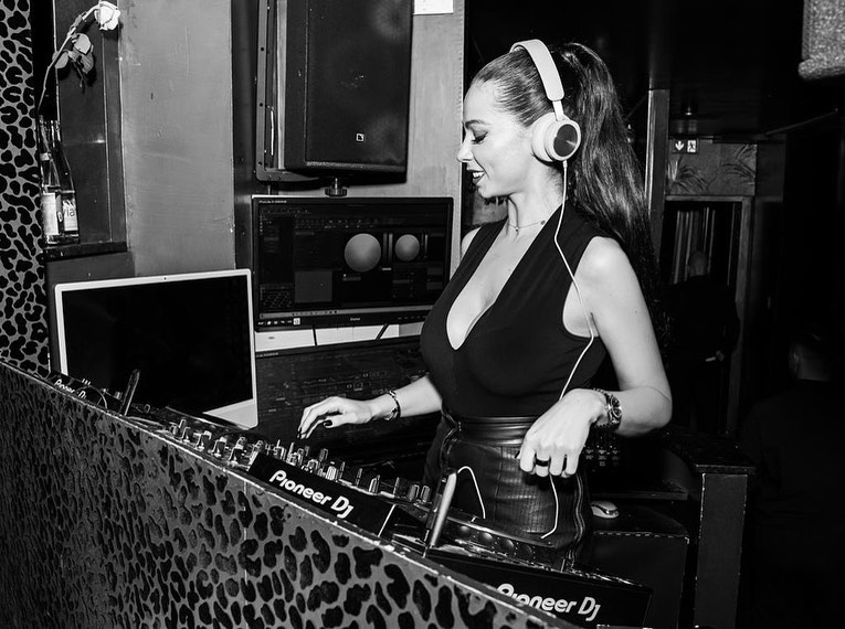 Iuliana Luciu, aka „DJ Lucille”. Foto: Instagram