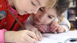 Descarcă cererea pentru înscrierea la clasa pregătitoare. Care este programul și ce trebuie să știi
