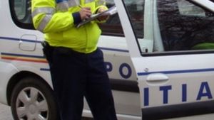 O româncă a fost găsită în comă alcoolică în fața unui bar din Italia. A fost dată afară pentru o aventură în familia bătrânului pe care îl îngrijea