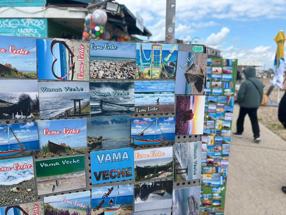 În Vamă, mai scump ca pe Riviera Franceză. Cât costă un simplu magnet de frigider