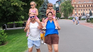 Suma ireală pe care Gabriela Cristea o cheltuie pentru poftele fetițelor sale. Prezentatoarea TV plătește o mică avere în fiecare lună