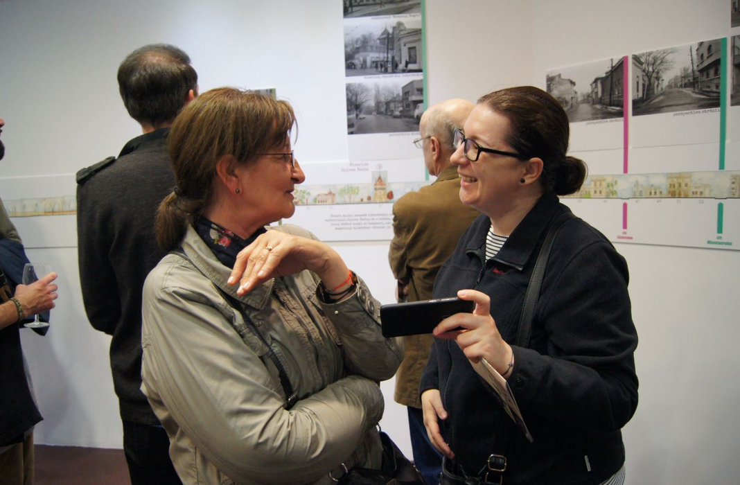 Vernisajul expoziției „Salutări din Uranus!”, fotografii și schițe prezentate în premieră din vechiul cartier bucureștean
