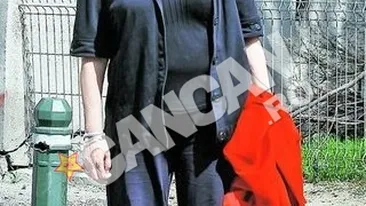 Cristina Stamate a intrat in razboi cu doi rapperi. I-a evacuat fortat din casa in care stateau cu chirie