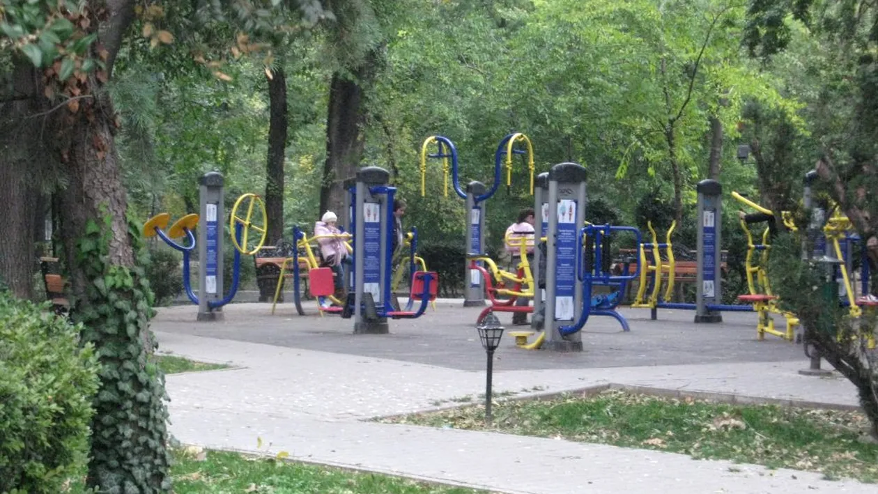 Primăria închide parcurile din București! Ce decizii s-au mai luat pentru a contracara răspândirea COVID-19