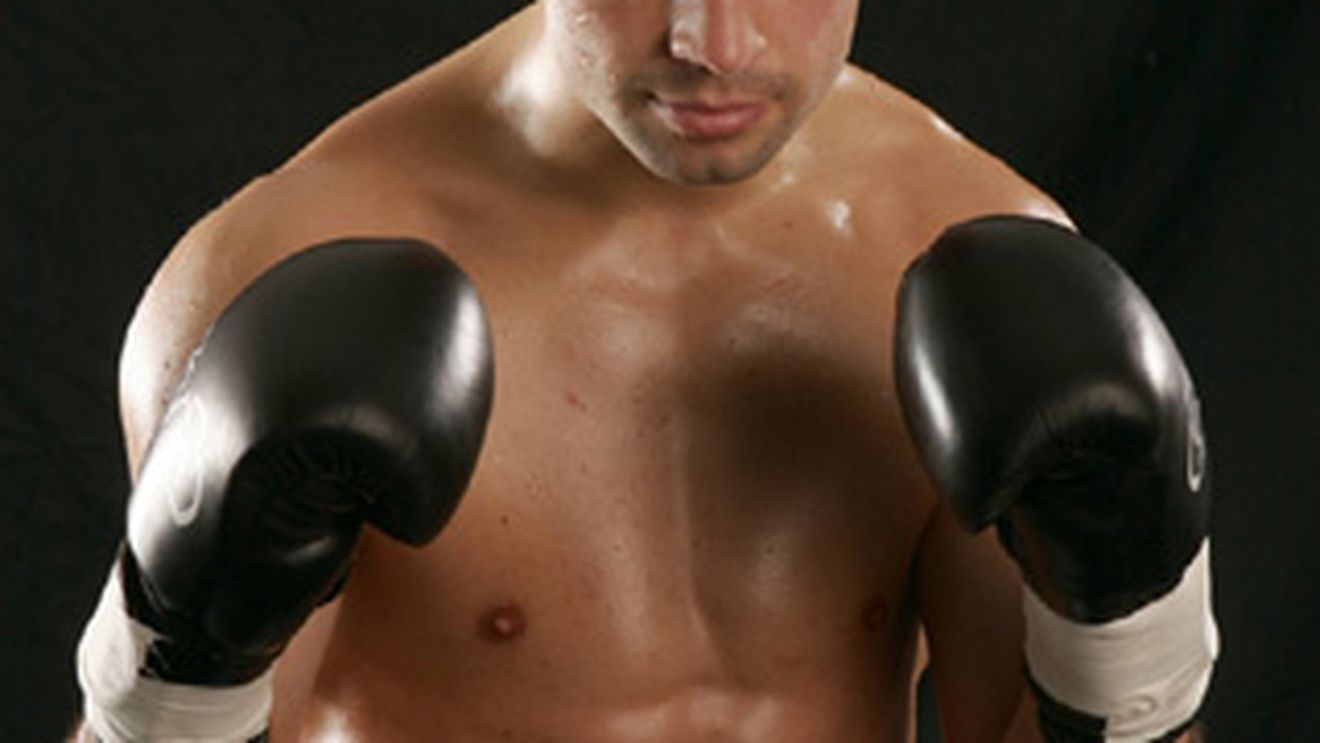 Abraham: Bute va castiga meciul cu Froch, dar Ward este cel mai bun la categoria supermijlocie