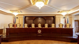 Ce salarii primesc judecătorii CCR. Sumele pe care le încasează lunar