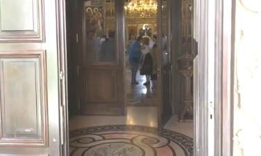 Adrian Năstase îşi botează nepoţelul