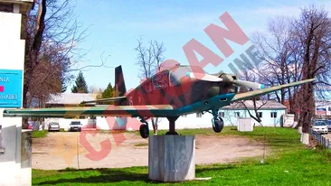 Pe acest avion s-a scolit Adrian Iovan