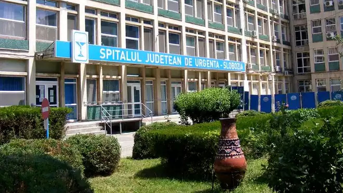 Tragedie! Un bărbat s-a aruncat de la etajul 3 al clădirii Spitalului Judeţean de Urgenţă Slobozia