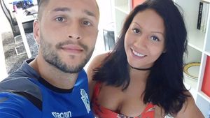 Cum arată iubita lui Florin Andone. Cea care i-a furat inima internaţionalului român este din Columbia şi...