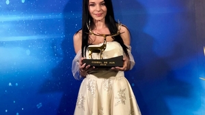 Inis Neziri este câștigătoarea trofeului Cerbul de Aur 2018. Lista completă a laureaților