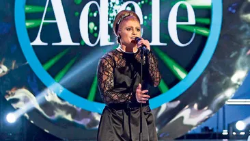 Crezi că artista din imagine e Adele? Uită-te mai bine! Transformare spectaculoasă a unui celebru cântăreţ