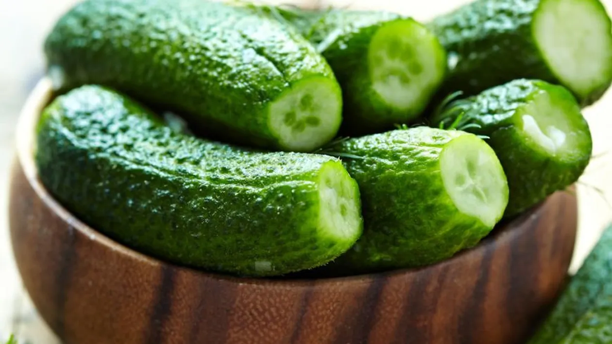 Dieta cu castraveţi. Detoxifiant şi regulator al tensiunii