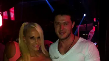 Anda Adam are reteta perfecta dupa care ii merge bine alaturi de Victor Slav! Vezi care sunt secretele relatiei lor!