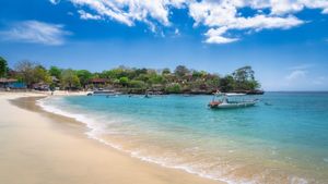 Insula preferată de români care le va cere turiștilor extras de cont bancar, bilete de întoarcere și itinerarii detaliate. Care e motivul?