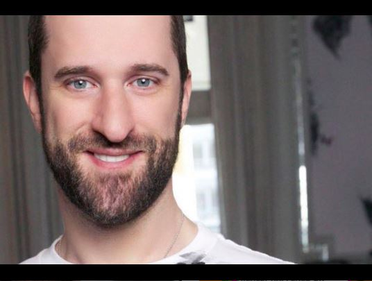 Dustin Diamond, diagnosticat cu cancer în stadiul 4. Actorul care l-a interpretat pe Screech în “Salvați de clopoțel” este internat: “Gânduri pozitive și rugăciuni”