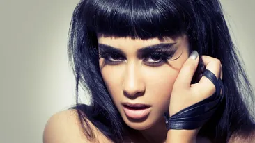Natalia Kills vine in Romania, pe 20.000 E, dupa sase luni de negocieri. Artista a cerut doua gorile care sa o pazeasca non-stop