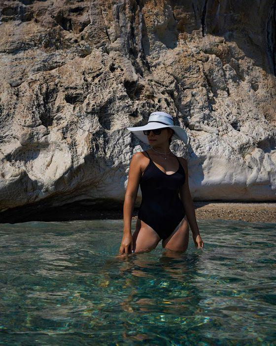 Corina Caragea a făcut furori în costum de baie / foto: Instagram