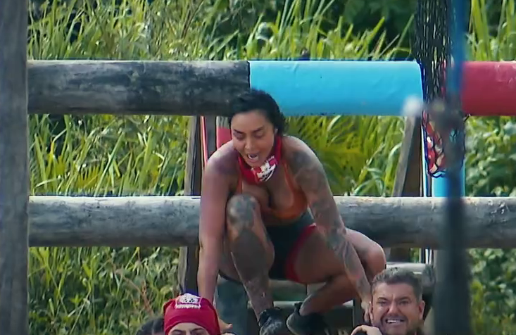 Naba Salem, scoasă pe targă de la Survivor 2026. Ce a pățit Faimoasa în timpul probei
