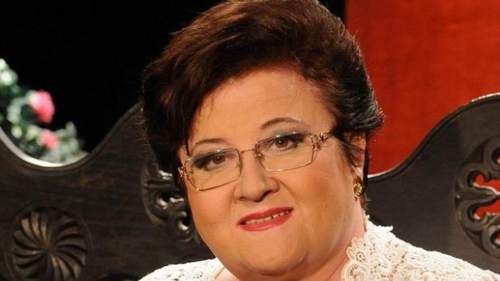 O cunoscuta prezentatoare, in lacrimi langa sicriul sau! Cine a venit sa isi ofere ultimele omagii